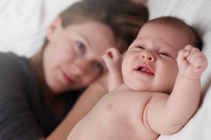 أم لأول مرة.. إليكِ 8 نصائح أساسية تسّهل عليكِ تجربة الأمومة