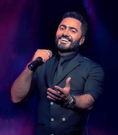 نجوم الفن والغناء على المسرح بعيد الأضحى