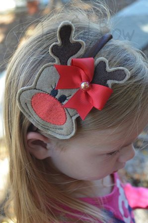 شاهدي أجمل تسريحات وإكسسوارات الشعر للكريسماس.. استوحي منها لأميرتك الصغيرة