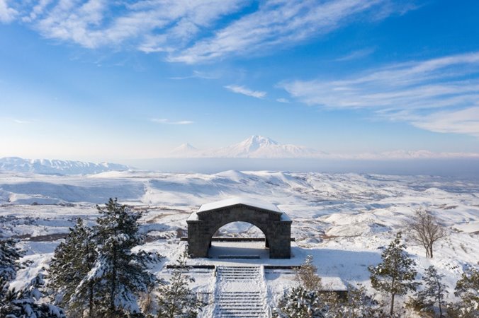 أرمينيا وجهة مثالية لقضاء عطلة يوم الحب وسط الثلوج