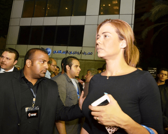 انهيارات وشجارات وحضور فنّي في عزاء نور الشريف