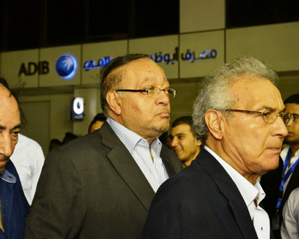 انهيارات وشجارات وحضور فنّي في عزاء نور الشريف