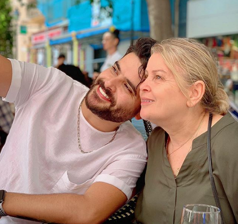 ÙØ§ØµÙÙ Ø²ÙØªÙÙ ÙØµÙØ±Ø© Ø®Ø§Ø·ÙÙØ© ÙØ¹ ÙØ§ÙØ¯ØªÙ