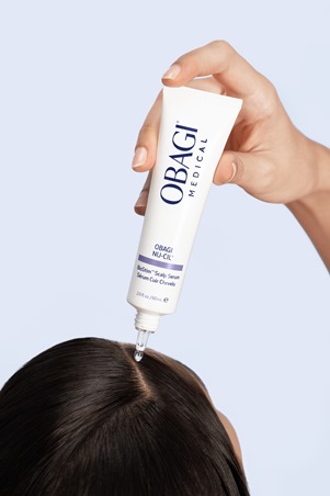 نهج علمي جديد من Obagi لتحسين كثافة وسماكة الشعر