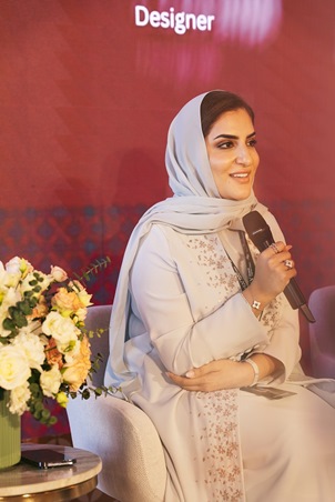 إليك تفاصيل عروض أسبوع مسقط للموضة