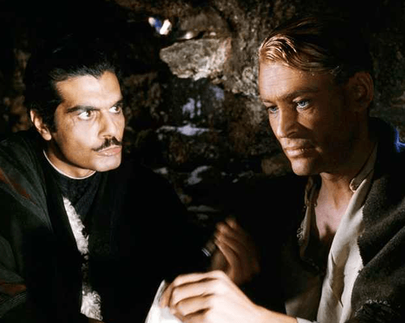 رغم رحيله... يبقى عمر الشريف فارس السينما العربية وأيقونتها