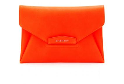 5 طرق لارتداء اللون البرتقالي