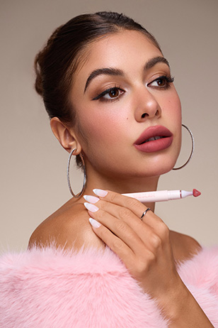 SHEGLAM تعيد ابتكار إطلالة الشفاه المموّهة مع Marshmallow Puff Lip Blur Pen