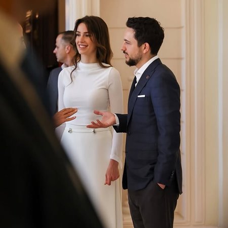الأميرة رجوة تتقن فن الإطلالات المونوكرومية وتضفي بصمتها المعاصرة