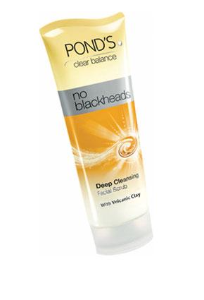 ودّعي مشاكل بشرتك الدهنية مع Pond's Clear Balance