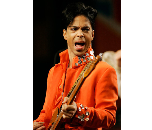 هل كانت المخدرات سبباً في وفاة برينس؟