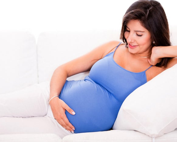 احتباس المياه خلال الحمل... كيف يمكن تفاديه؟