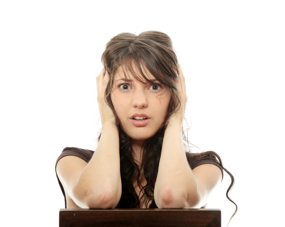 كيف تتعاملين مع تساقط الشعر بعد الولادة؟