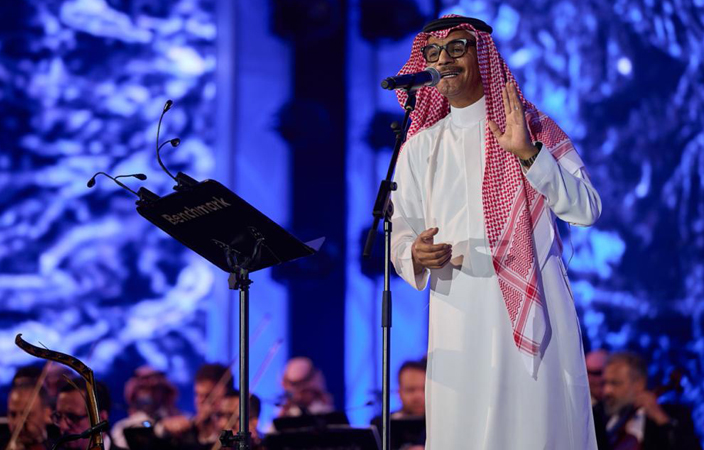إلغاء حفل محمد عبده بعد تعرضه لوعكة صحية ويشكر رابح صقر: سوى أكبر معروف معي