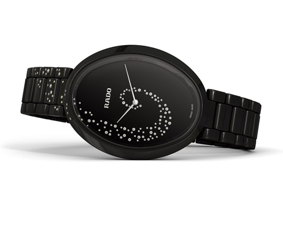 أحببنا ساعة Rado Esenza Ceramic Touch .. دوّامة ساحرة من الماس