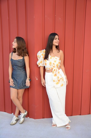 رانيا منصور تكشف لـ«كاميرا نواعم» نصيحتها لابنتها توانا