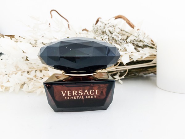 3 عطور مفضلة للملكة رانيا