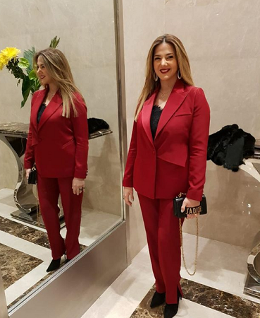 دنيا سمير غانم تلبي طلب متابع وتنشر صورة مع ابنتها بحضور 
