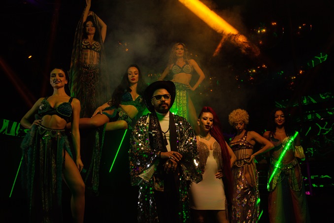 محمد الرفاعي يطل  باللهجة المصرية لأول مرة في «روقان»