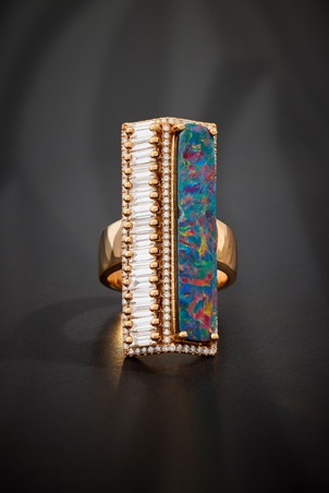 سوزان كالان تكسر قواعد الكمال بمجوهرات 