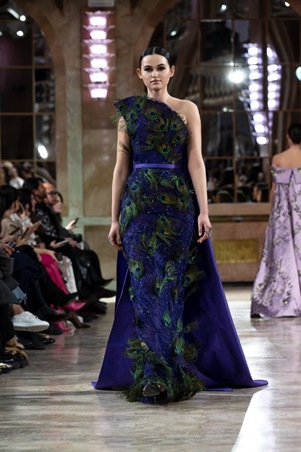 مجموعة روبير أبي نادر الجديدة: أناقة تنبض بالضوء