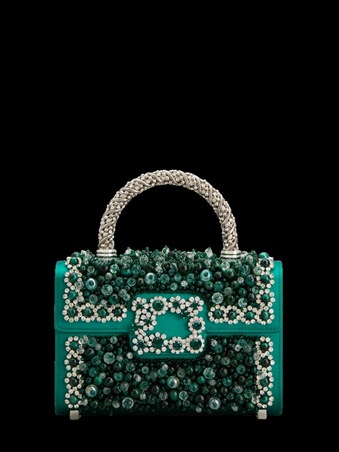 علامة روجيه فيفييه تحتفي بجمال أبوظبي عبر أربعة ابتكارات حصرية