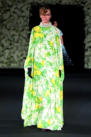 إطلالاتك رومانسية متوهجة اختاري منها ما يناسبك