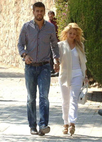 أجمل الثنائيات الرومانسية من المشاهير لهذا العام