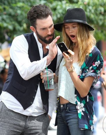 أجمل الثنائيات الرومانسية من المشاهير لهذا العام