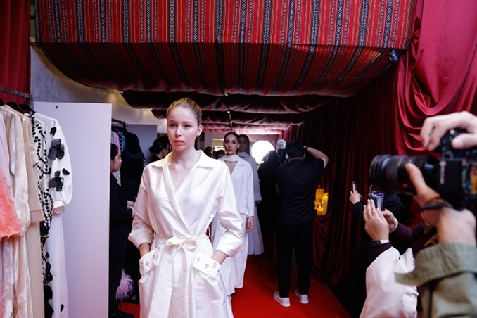 منصة واحدة… رؤى متعددة للأناقة