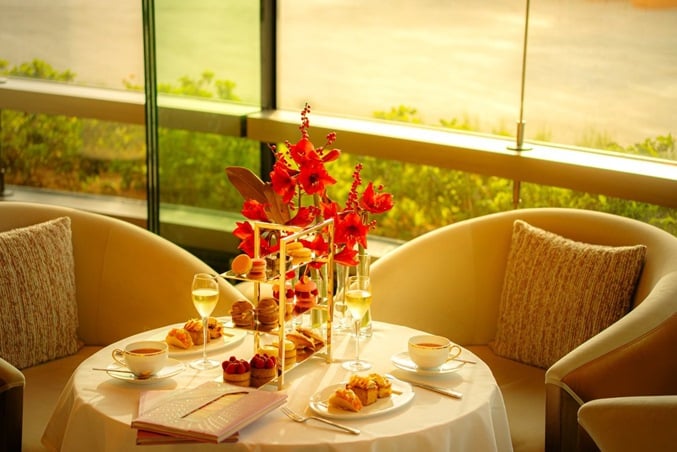 عيد الميلاد في أبوظبي: لحظات دافئة وسحر لا يُنسى في روزوود