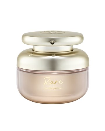 Rare Eau de Parfum العطر الأوّل من سيلينا غوميز: حكاية دفء وجرأة في كل لحظة