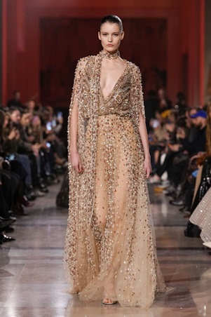 إيلي صعب يعيد تعريف بريق الكوتور في باريس