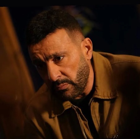 أحمد السقا :أمتلك عيناً واحدة ووالدي أيقونة حياتي