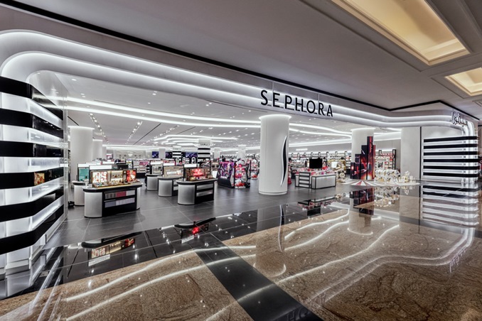 سيفورا ترفع تجربة الجمال بافتتاح متجرها الجديد في مول الإمارات