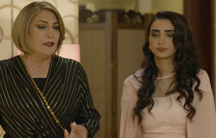 فقيرة تقع في غرام شاب من عائلة أرستقراطية والثمن كذبة تقلب حياتها