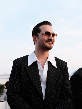 شاتاي أولسوي يوجه رسالة خاصة لجمهور شاهد