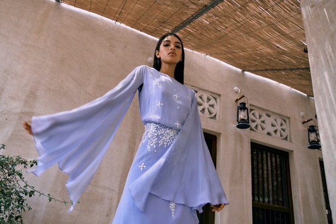 ألوان الموسم: تدرّجات خريفية بتوقيع الهدوء والرقي