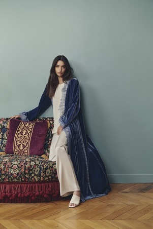 ألوان الموسم: تدرّجات خريفية بتوقيع الهدوء والرقي