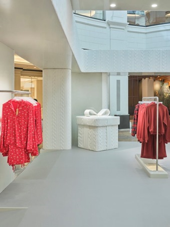 علامة SKIMS تصل إلى دبي استعداداً لموسم الهدايا والأعياد