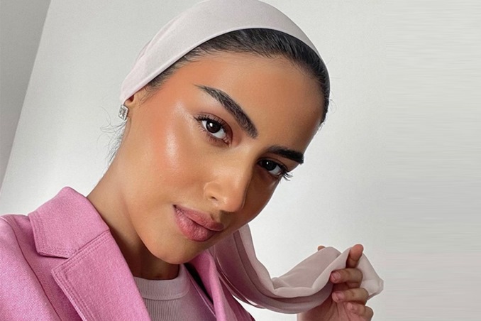 بمناسبة اليوم الوطني… كيف تحافظ المرأة السعودية على نضارة بشرتها؟