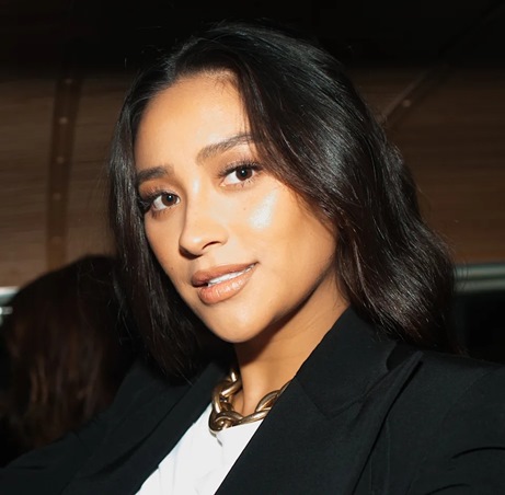 صيحات مكياج تنتقل معنا من الاحتفالات إلى الحياة اليومية