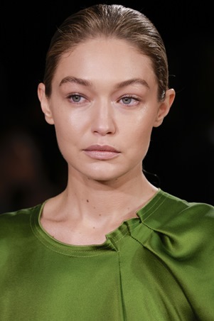 صيحات مكياج تنتقل معنا من الاحتفالات إلى الحياة اليومية