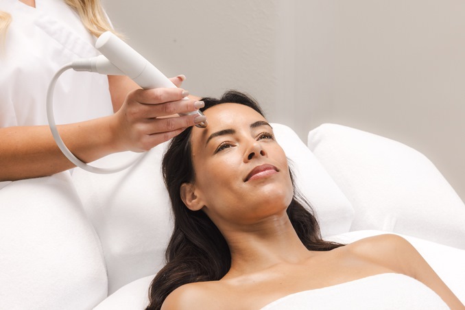 BIOBTX منDermadrop TDA : نتائج شدّ ومقاومة للتجاعيد من دون حقن