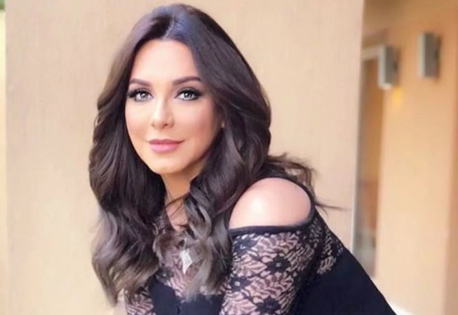 سلاف فواخرجي ترد لأول مرة عن تجسيدها دور أسماء الأسد