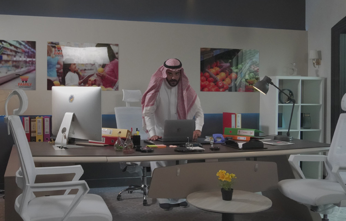 إلهام علي تعيش صراعات طريفة مع الأطفال ووالدهم في 