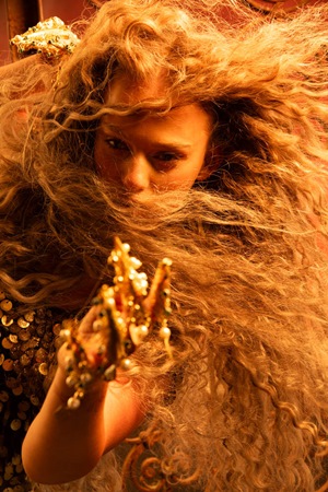 ألبوم إليانا رحلة بين الهويّة والحب والغضب والنسوية