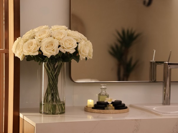 دريم وركس سبا أيكون سيتي: وجهتك المثالية للاسترخاء وتجديد النشاط في قلب دبي