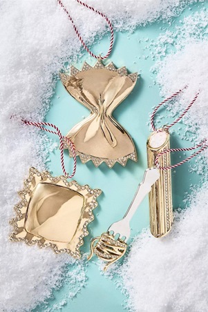 موسم الأعياد… أناقة تلمع بتوقيع أنثروبولوجي