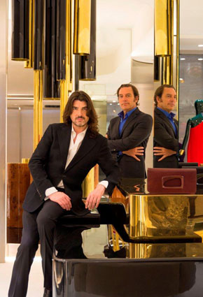 Stephane Rolland يختار أبو ظبي لإطلاق أوّل بوتيك ملابس جاهزة له في العالم